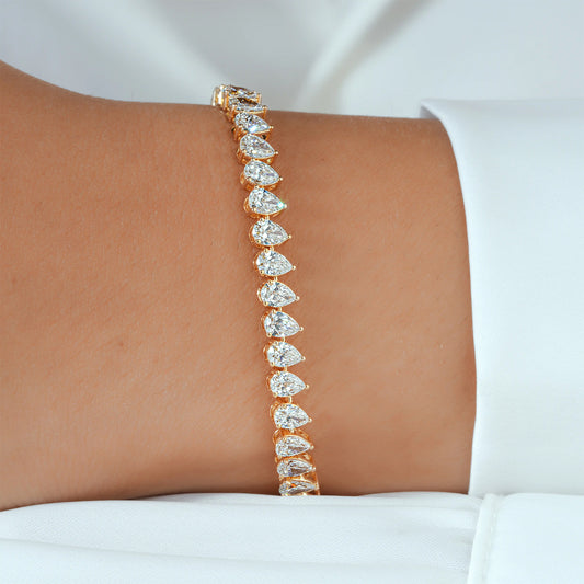 Pear Shape Lab Grown Diamond Tennis Bracelet, Sideways Set