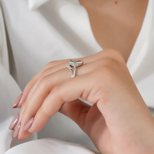 Fancy Pink Oval Diamond Ring Set with Diamond Crown Accent
