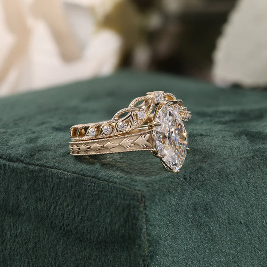 Marquise Diamond Bridal Set with Filigree and Engraved Ring
