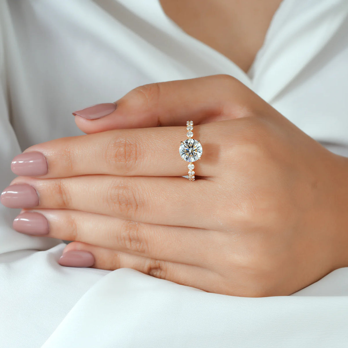 Round Lab Grown Diamond Hidden Halo, Round Diamond Shared Prong Ring