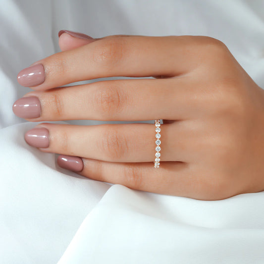 Round Cut Shared Prong Lab Grown Diamond Band