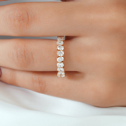 Oval Cut Lab Grown Diamond Shared Prong Half-Eternity Band
