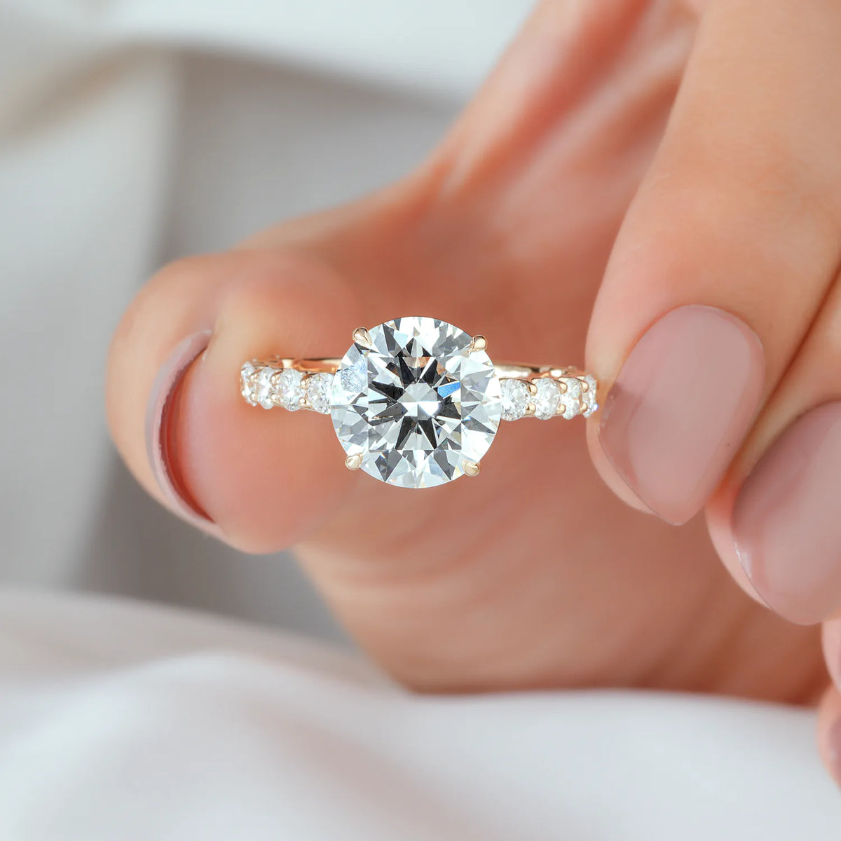 Round Lab Grown Diamond Hidden Halo, Round Diamond Shared Prong Ring