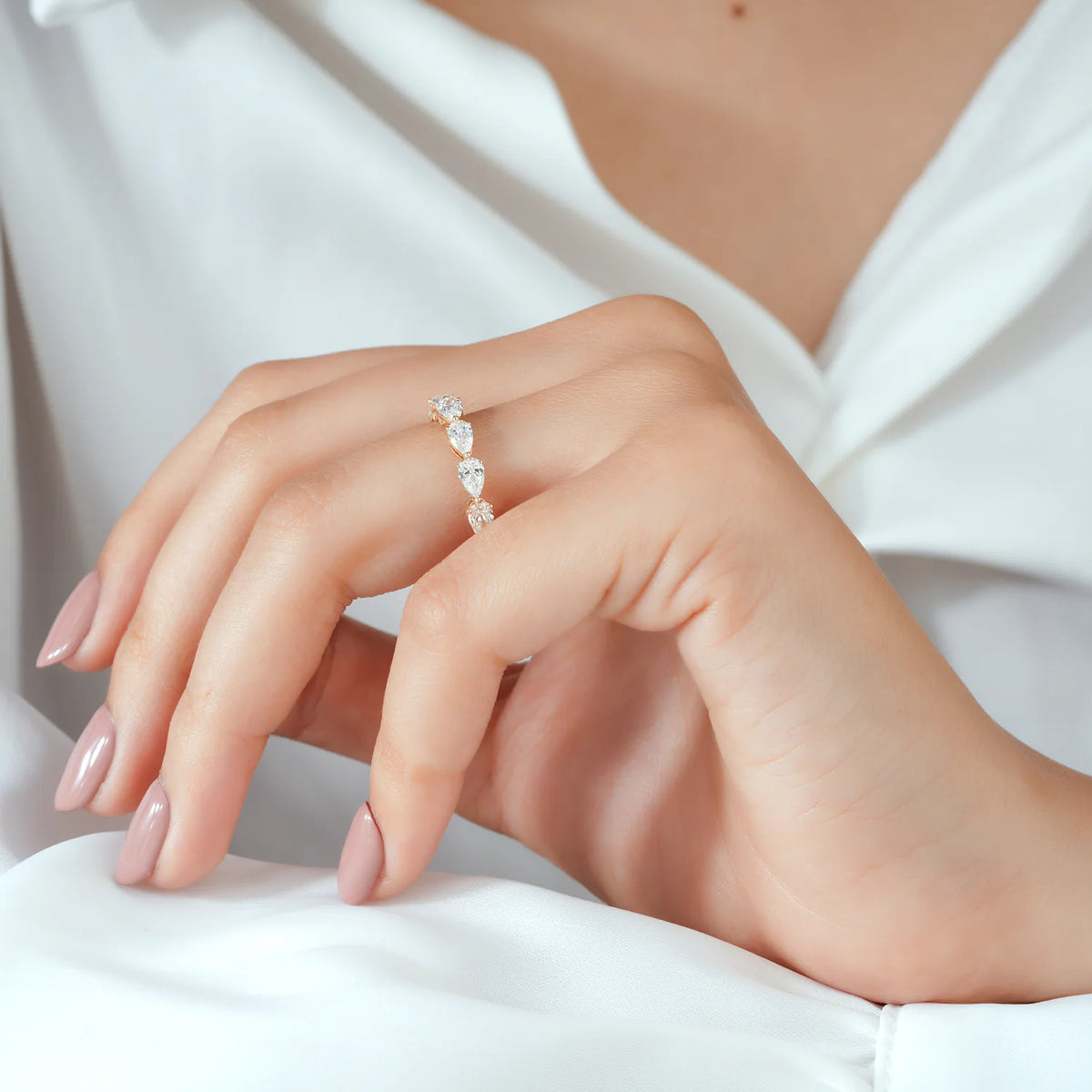 Alternating Pear Shaped Diamond Half Eternity Band