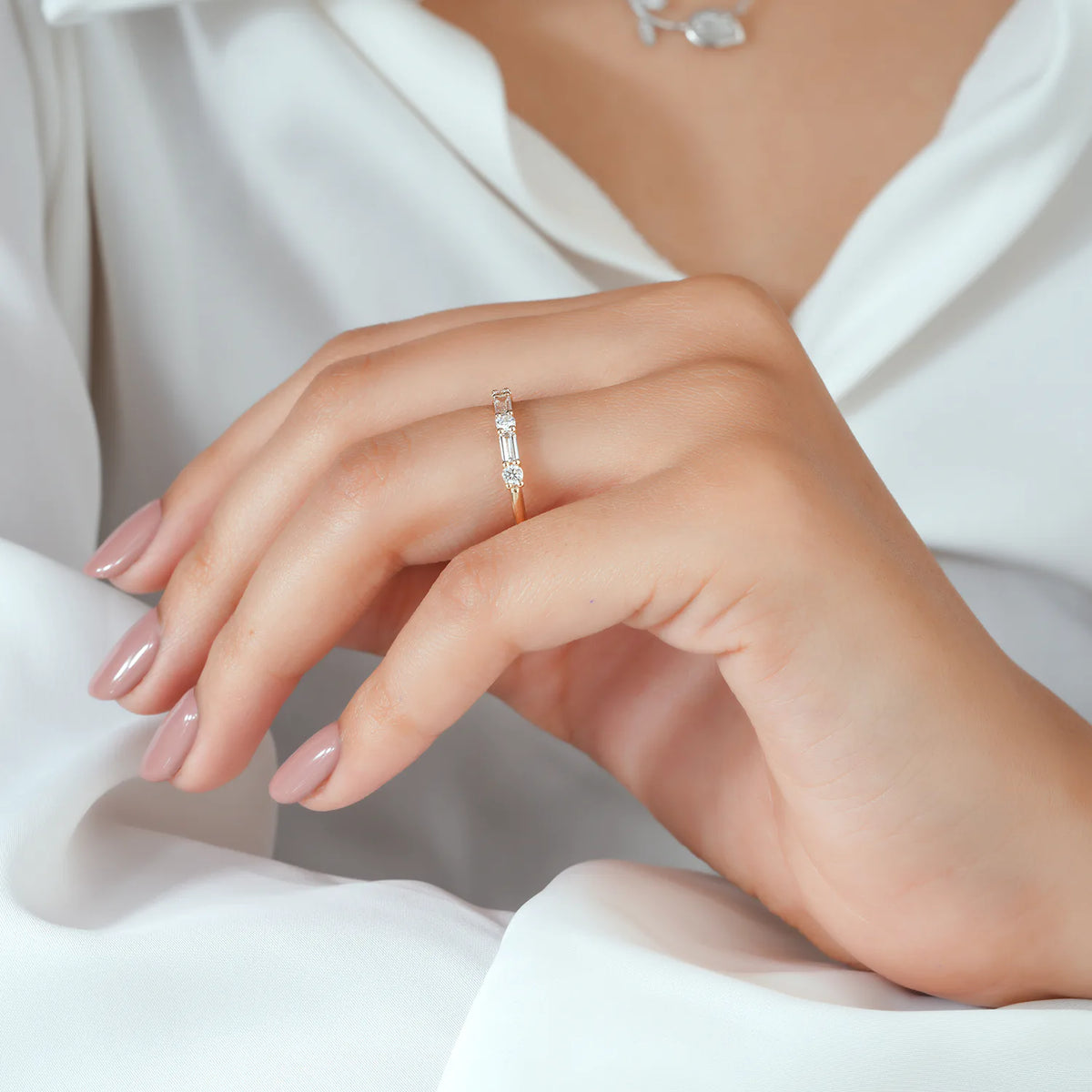 Alternating Round and Baguette Diamond Half Eternity Band