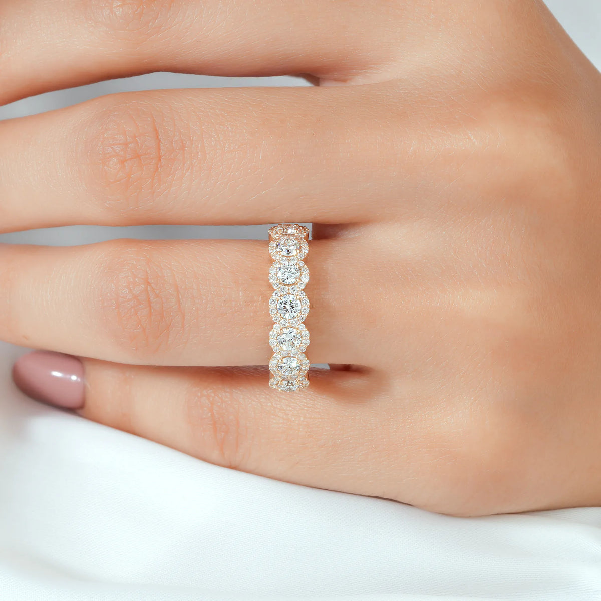 Repeating Halo Cluster Diamond Half Eternity Band