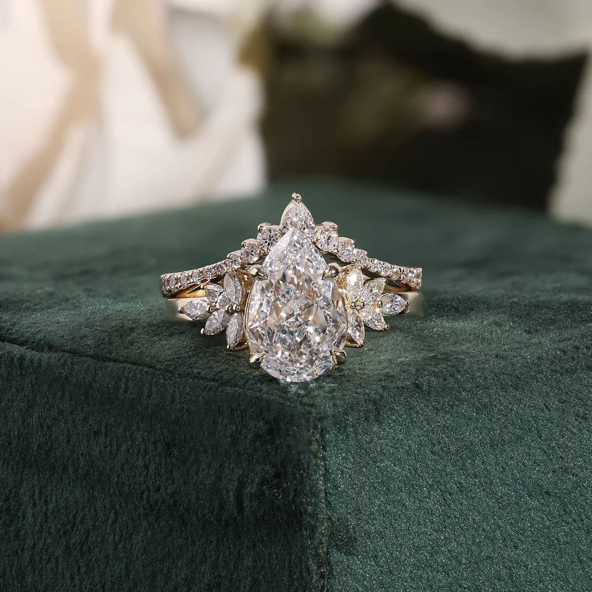 Pear Lab Grown Diamond Bridal Set, Floral Cluster, Curved Band